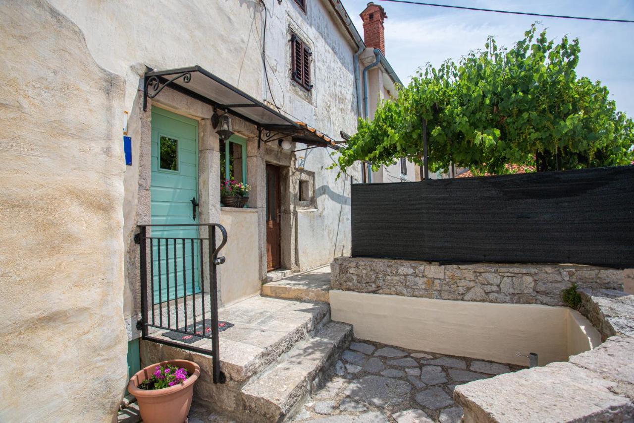 Parona Holiday Home Vrbnik (Primorje-Gorski Kotar) Exterior foto